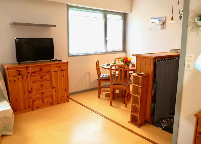 Taphao, Pour 4 Avec Parking Proche דירה קורסיי-סור-מר